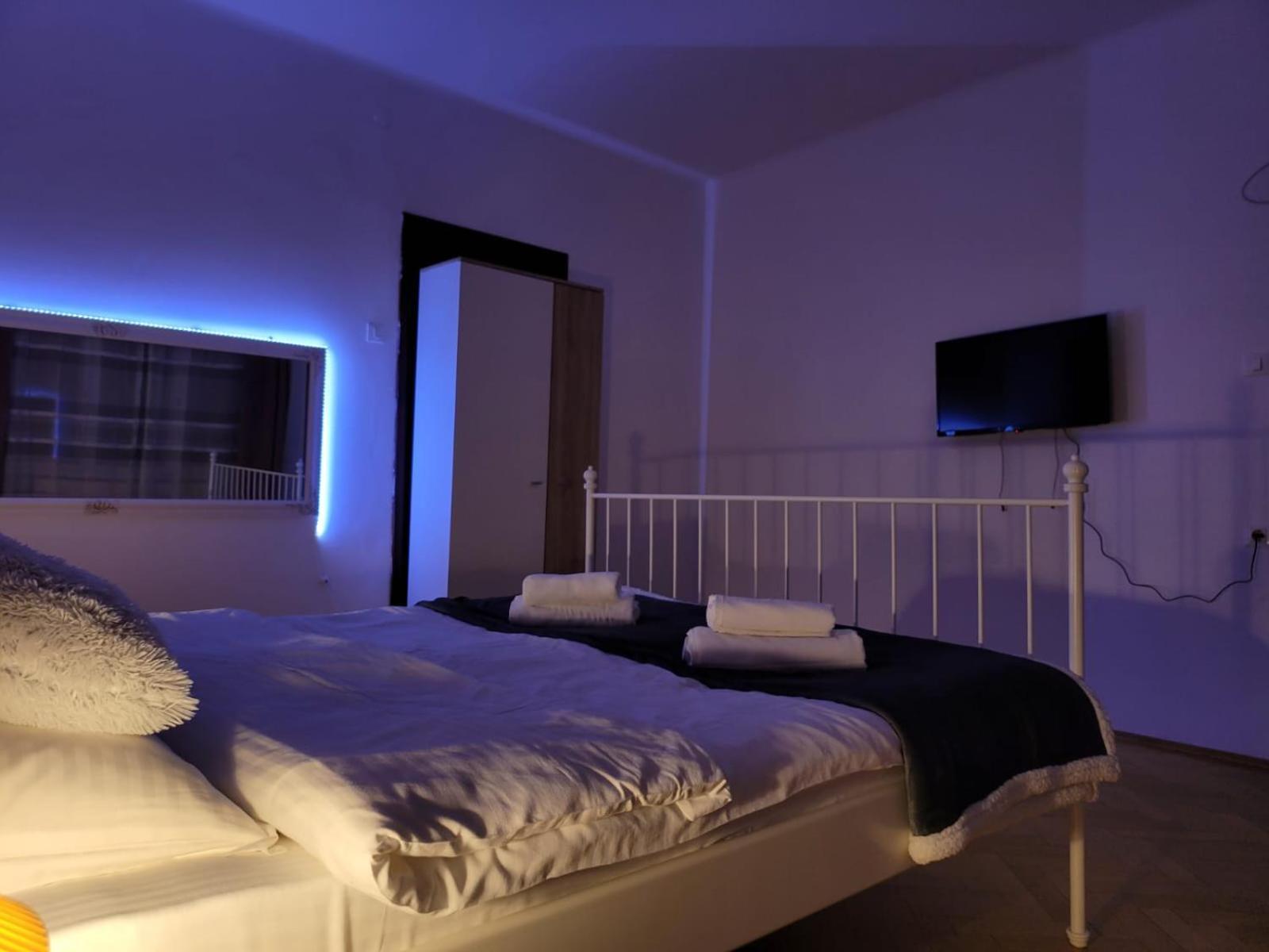 Vintage Apartment Old Center Brasov Luaran gambar